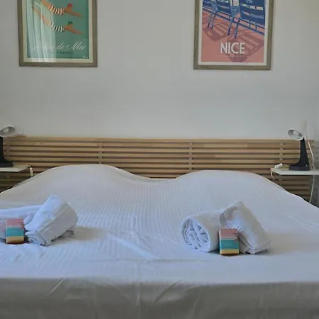 Feriehus New House With Comforts In Grimaud