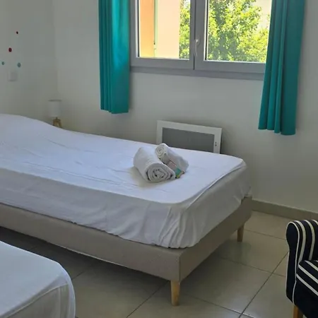 Feriehus New House With Comforts In Grimaud