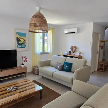 New House With Comforts In Grimaud