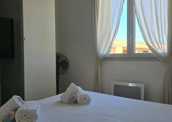 Hébergement de vacances New House With Comforts In *