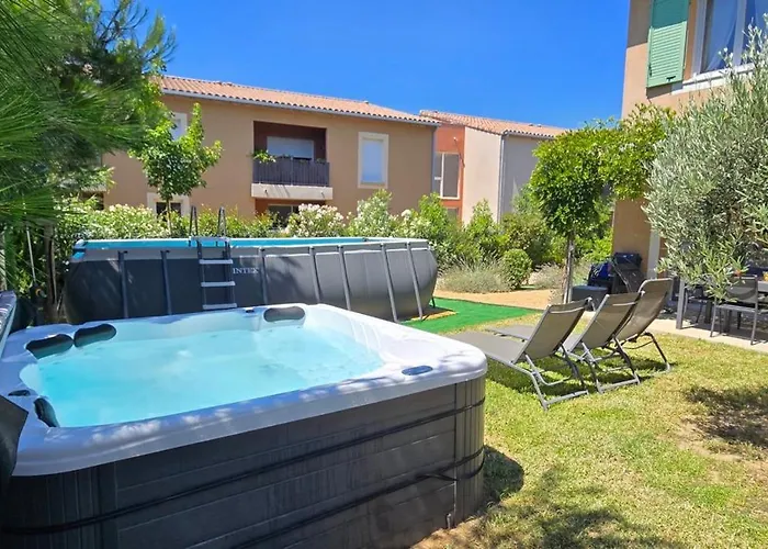Hébergement de vacances New House With Comforts In *