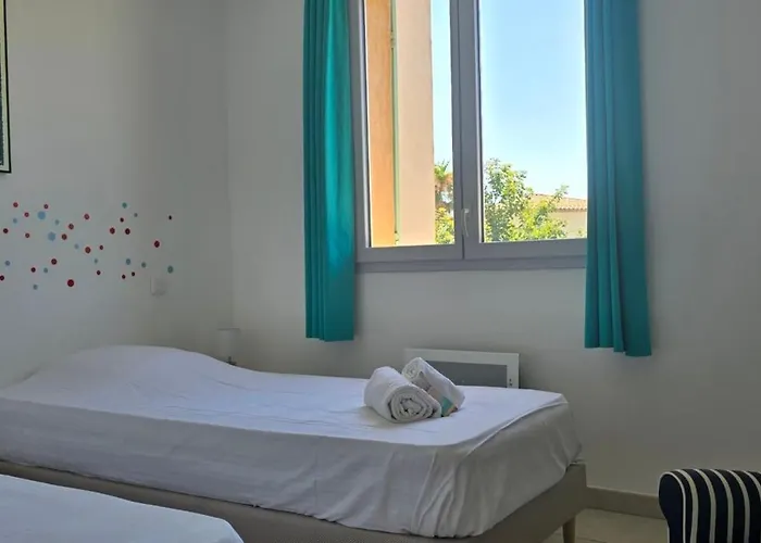 Сasa de vacaciones New House With Comforts In Grimaud